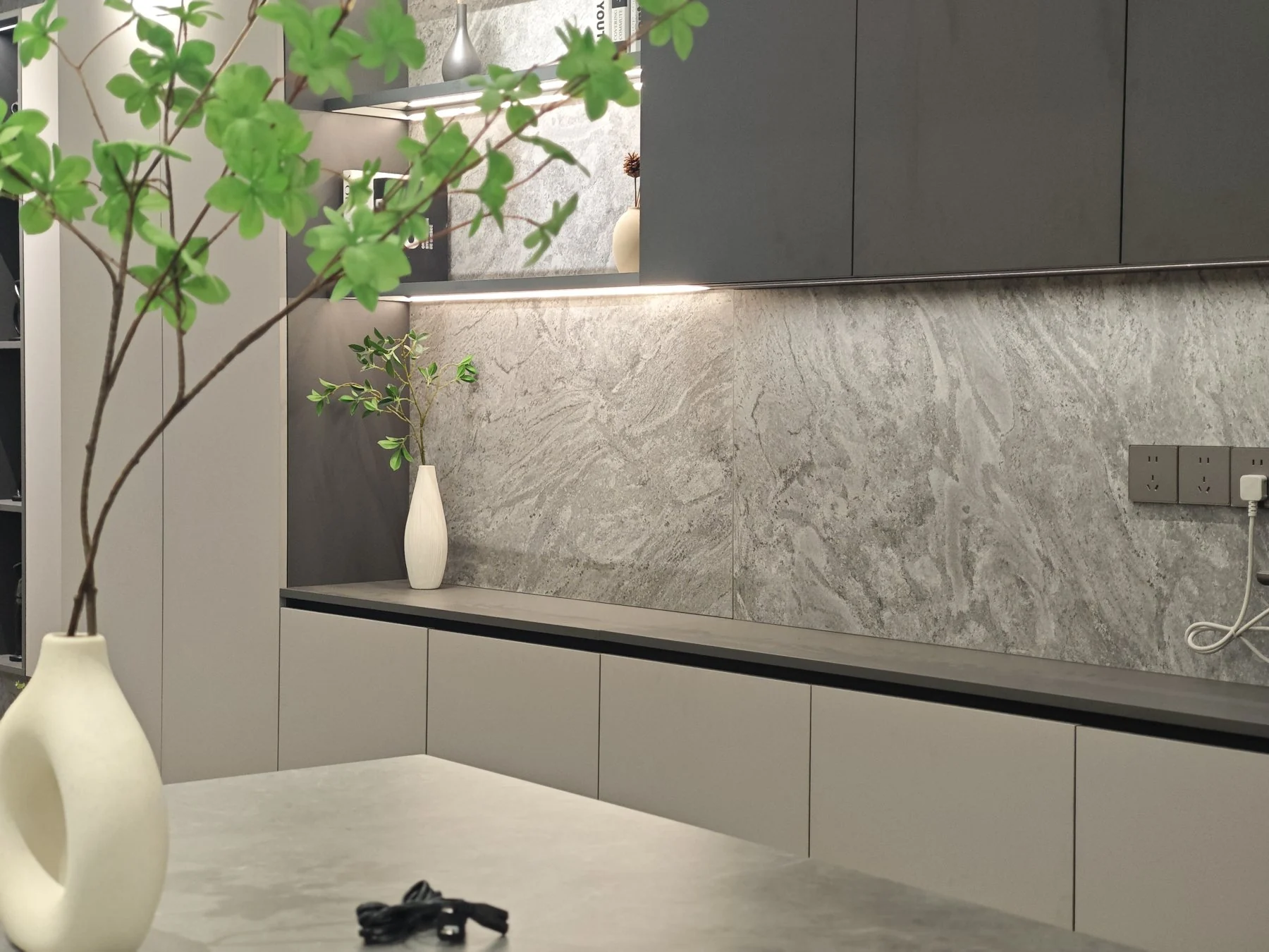 NUOSEN Cabinet & panel details showroom
